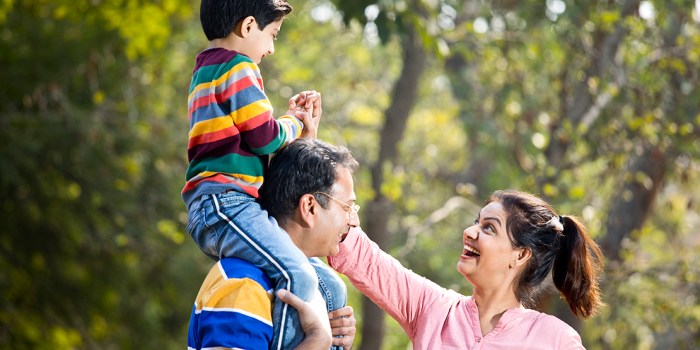 How create close knit family