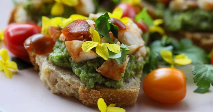 42 flowers you can eat and how you can eat them
