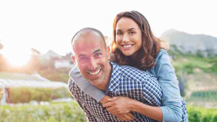 The art of being happy on your own that everyone should master