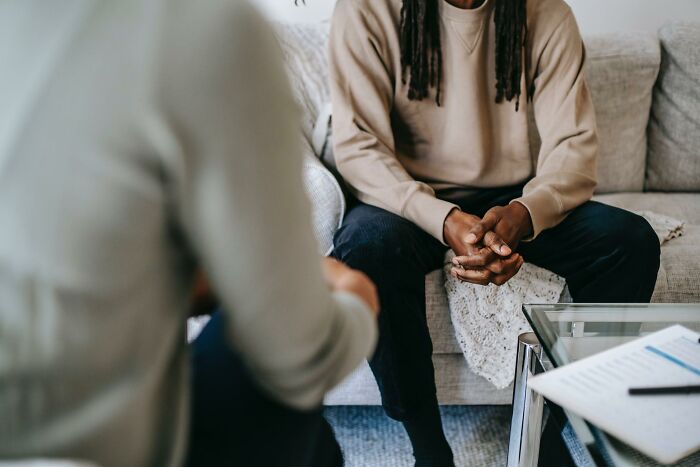 10 signs that theyre toxic people even though you dont feel like