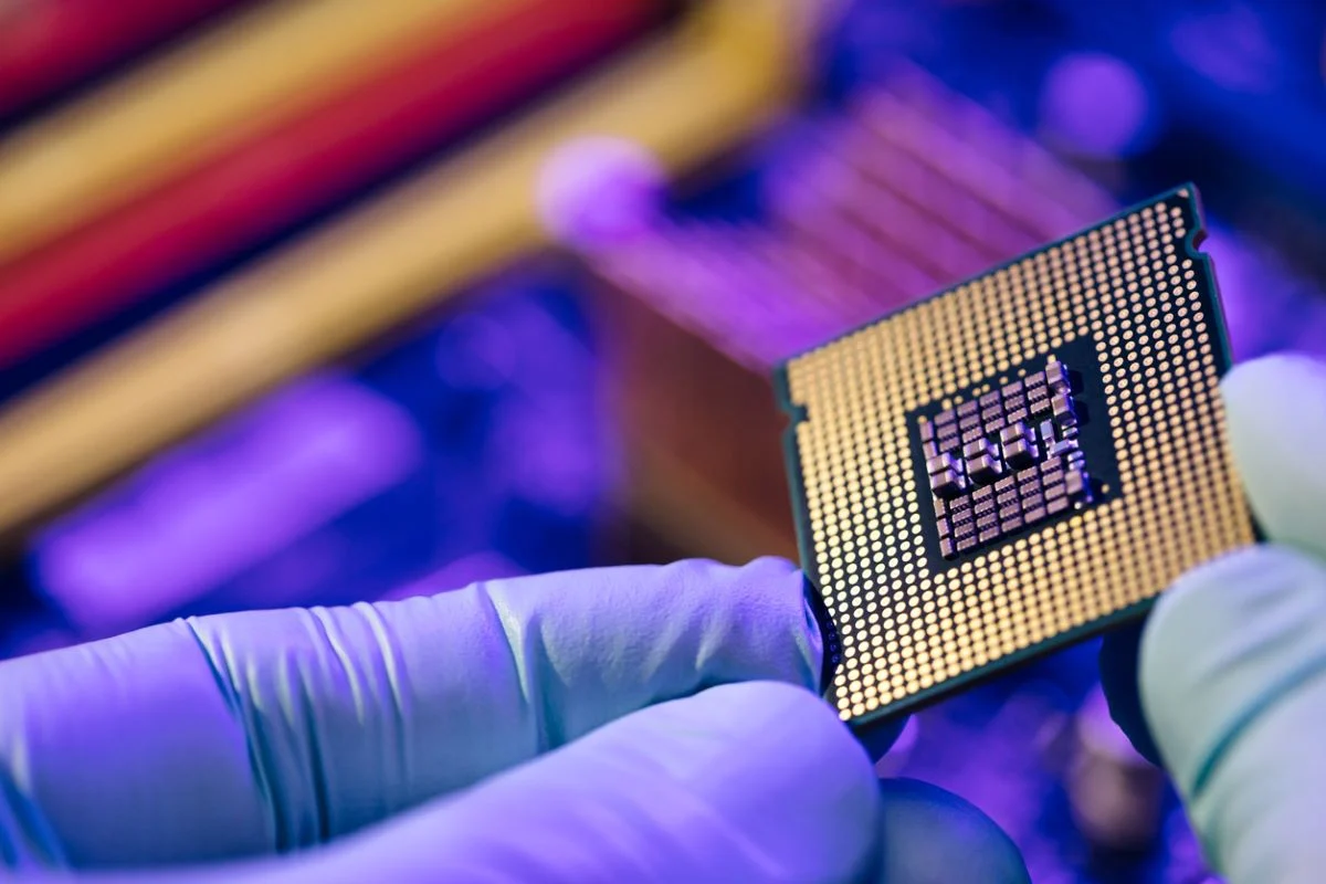 Another memory chip shortage? How soon we forget.