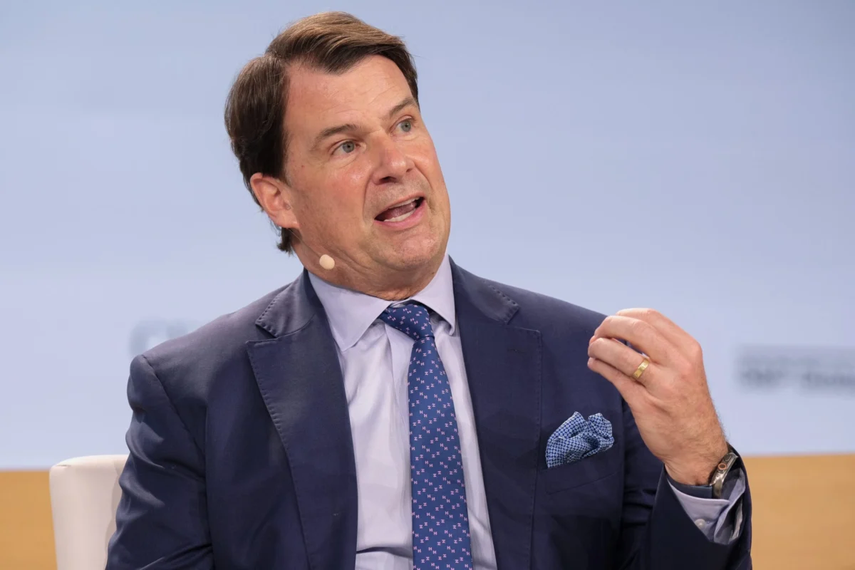 Ford CEO Jim Farley Pivots Global Strategy, Citing Chinese EV Makers as Benchmark for Innovation and Cost Efficiency