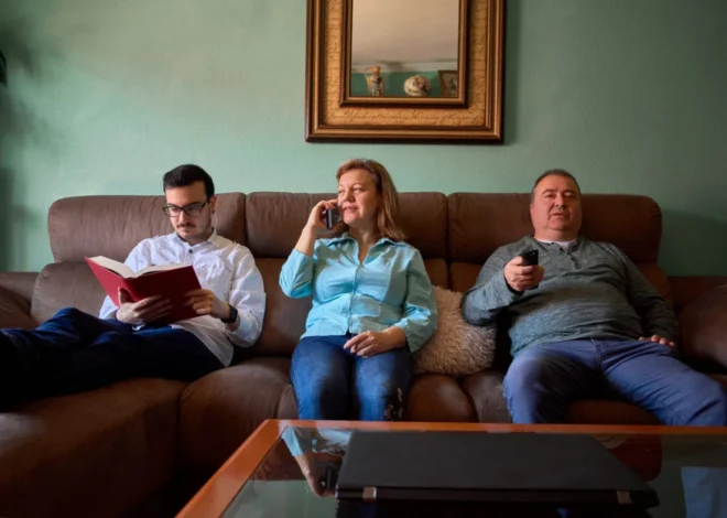 ‘We should absolutely be concerned about non-college-educated men today’: higher rents, living at home, falling out of the labor market | Fortune